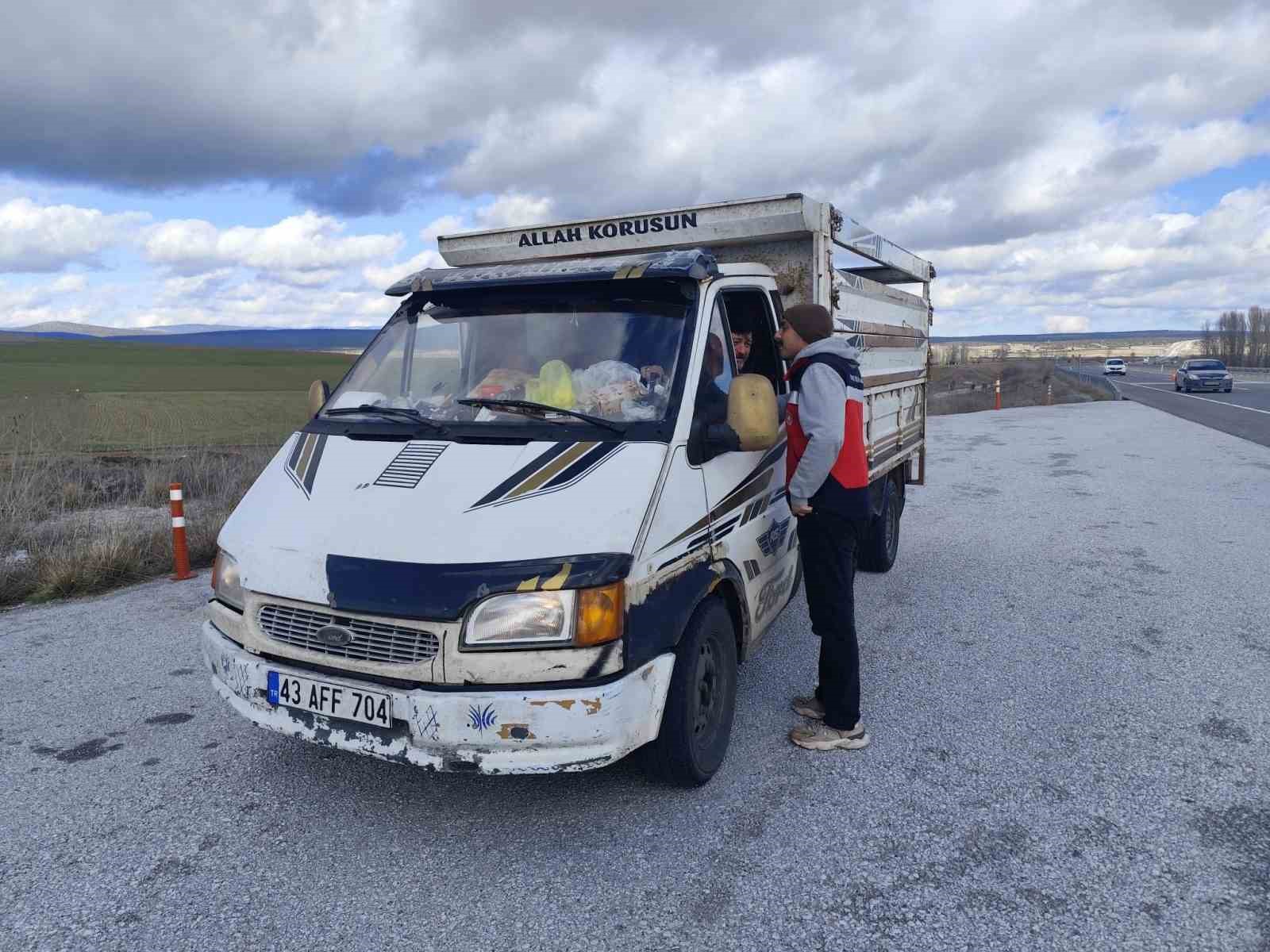 &Ccedil;avdarhisar&rsquo;da hayvan hareketlerine y&ouml;nelik yol kontrol&uuml;
