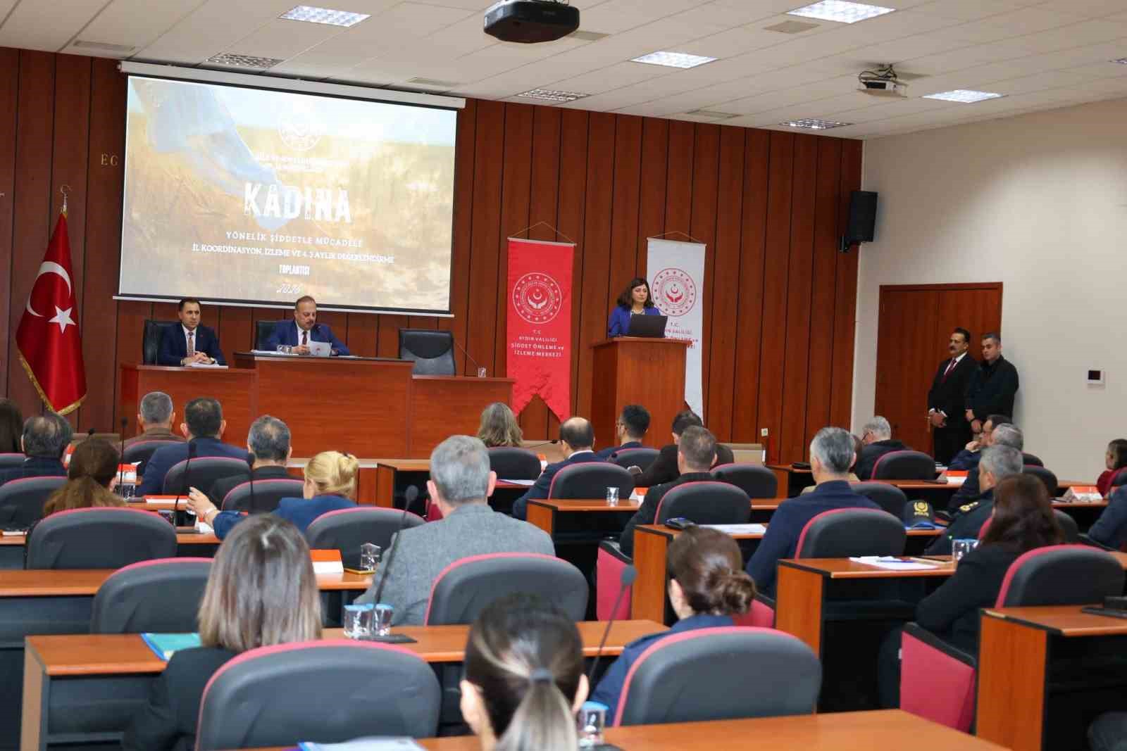 Aydın&rsquo;da kadına y&ouml;nelik şiddet g&ouml;r&uuml;ş&uuml;ld&uuml;
