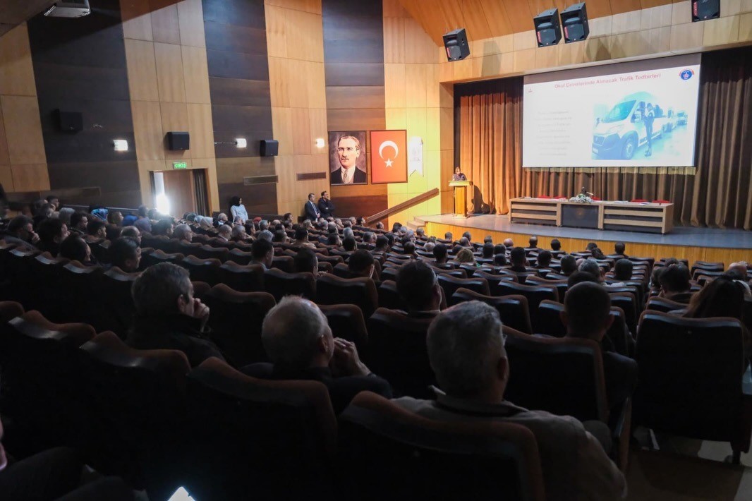 Karaman&rsquo;da okullarda g&uuml;venli eğitim ortamı i&ccedil;in tedbirler g&ouml;r&uuml;ş&uuml;ld&uuml;
