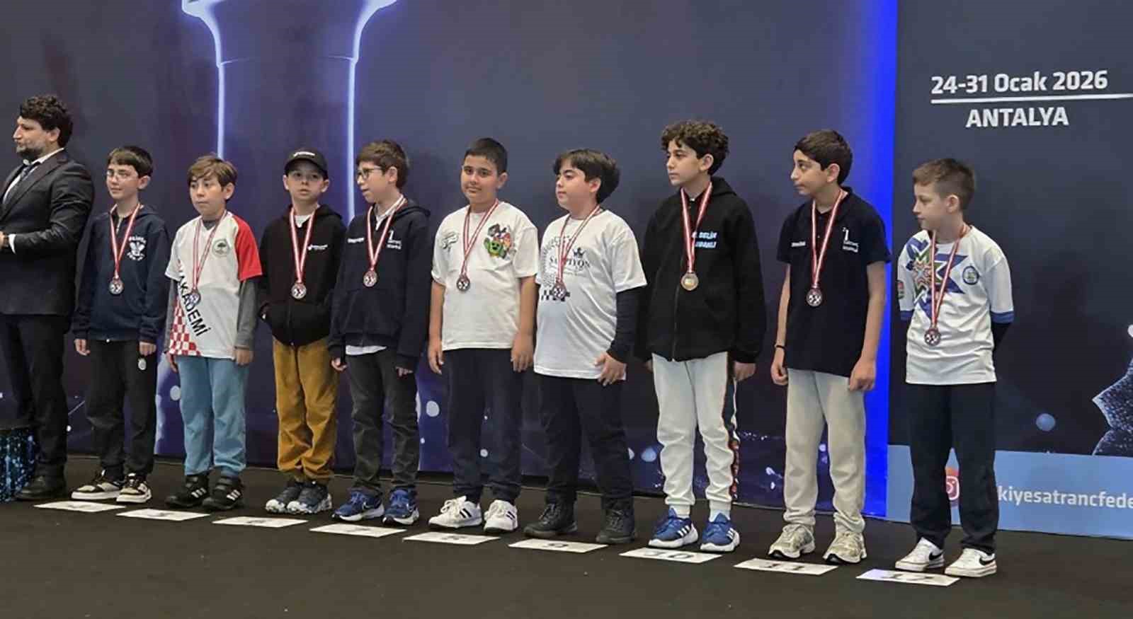 Büyükşehir Satranç Takımı’ndan Türkiye şampiyonluğu