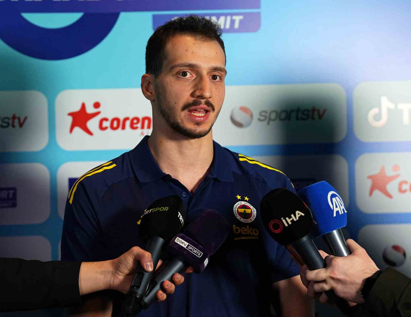 Mert Emre Ekşioğlu: "Alabileceğimiz bütün kupaları almak istiyoruz"