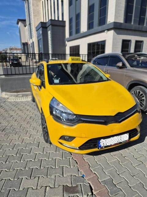 &Ccedil;anakkale&rsquo;de g&ouml;&ccedil;men ka&ccedil;ak&ccedil;ılığı operasyonu: 3 organizat&ouml;r ve 16 ka&ccedil;ak g&ouml;&ccedil;men yakalandı
