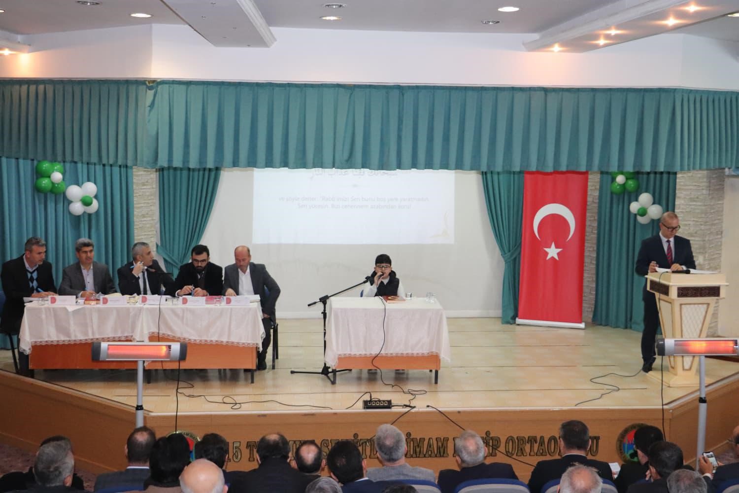 İstiklal Marşı&rsquo;nı G&uuml;zel Okuma Yarışmasında Elif Filiz il birincisi
