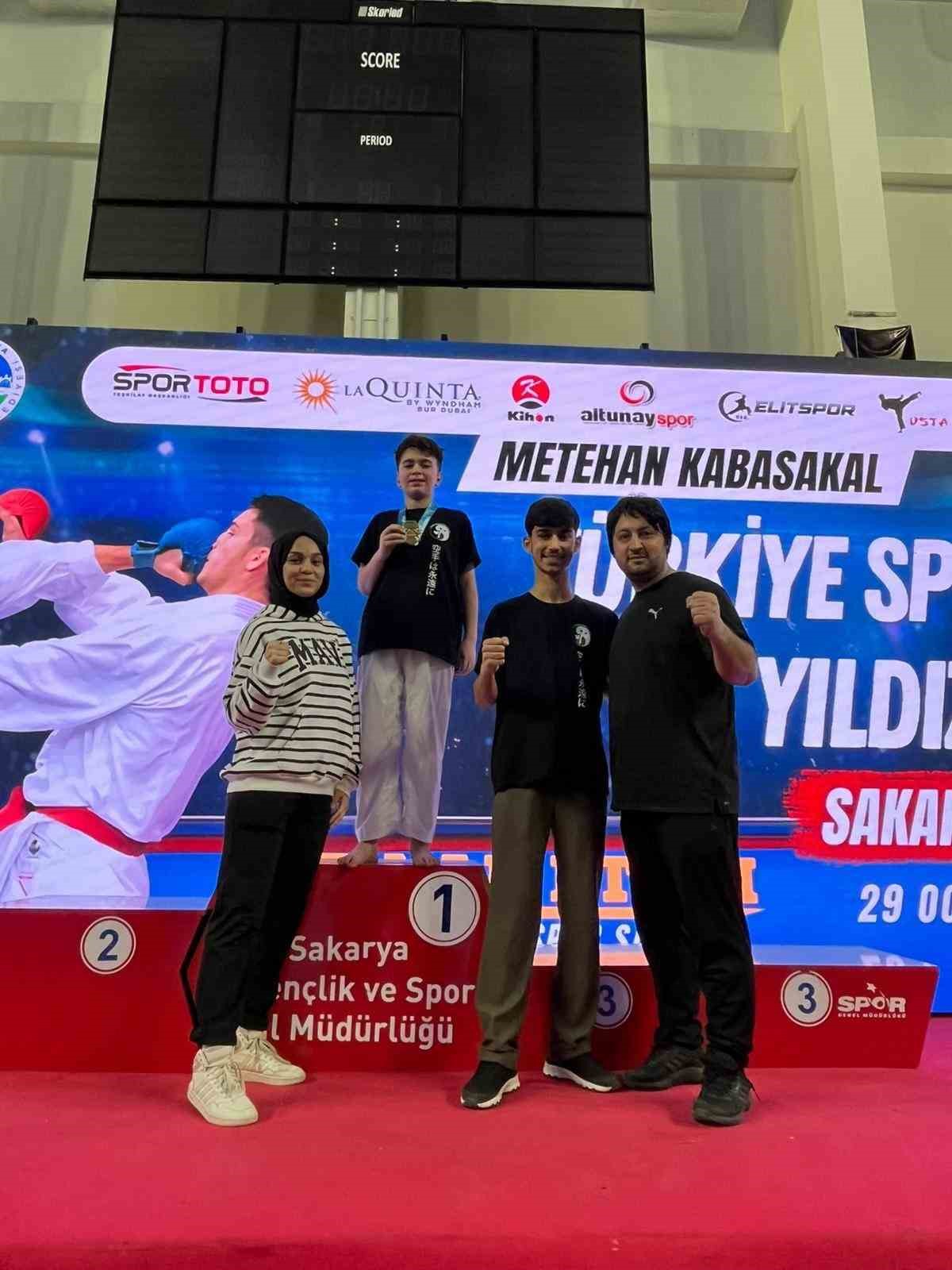 Bing&ouml;ll&uuml; sporcular 8 madalya kazandı
