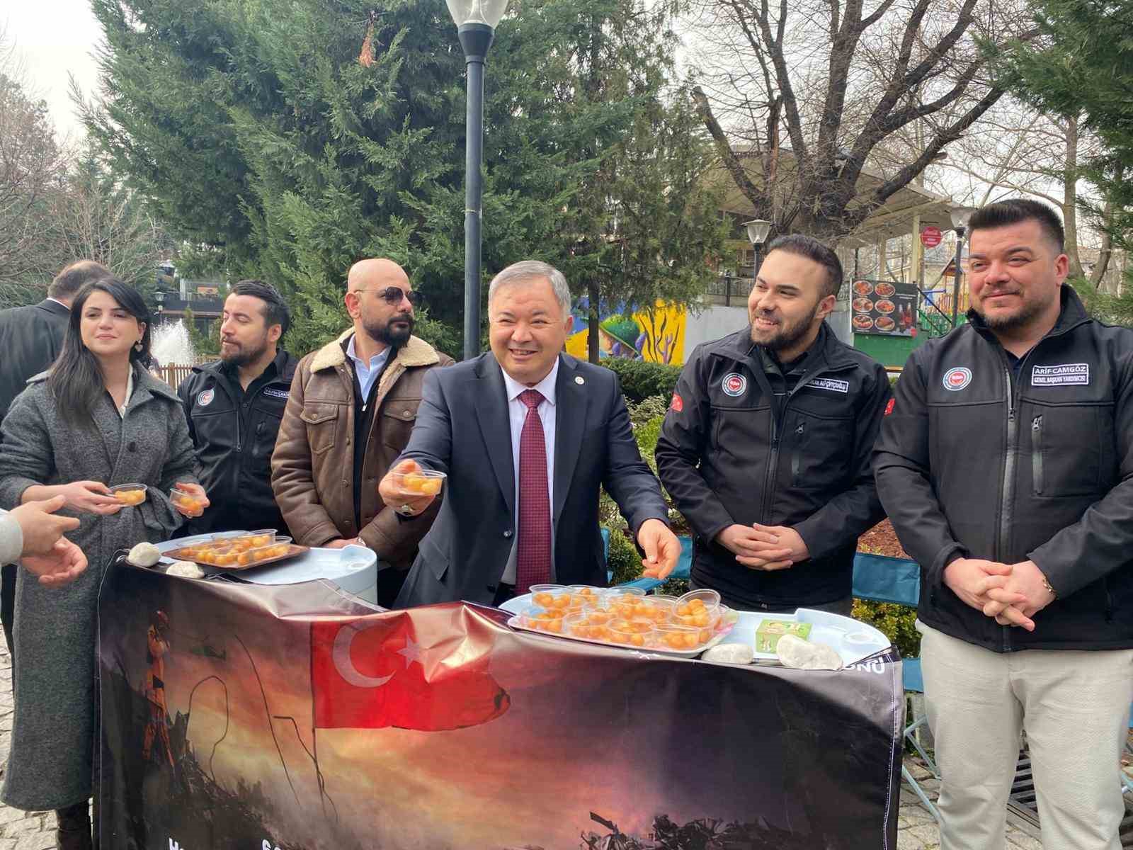 Devlet Memurları Konfederasyonu 6 Şubat depreminde hayatını kaybedenler i&ccedil;in lokma hayrı yaptı
