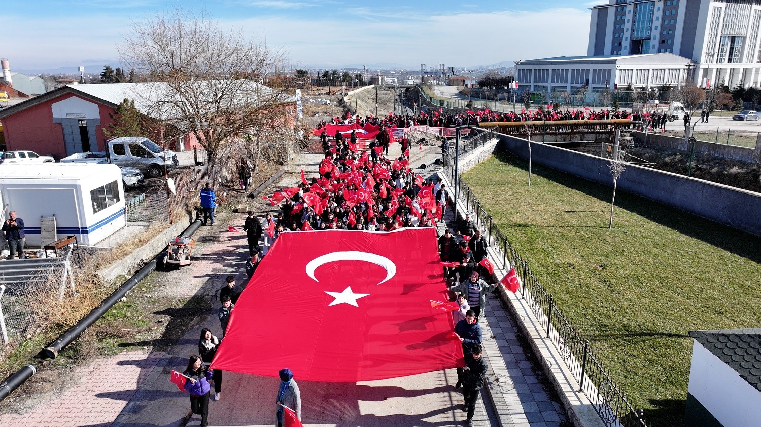 Yeşilyurt’ta "Tek Bayrak, Tek Vatan" Gençlik bayrak yürüyüşü