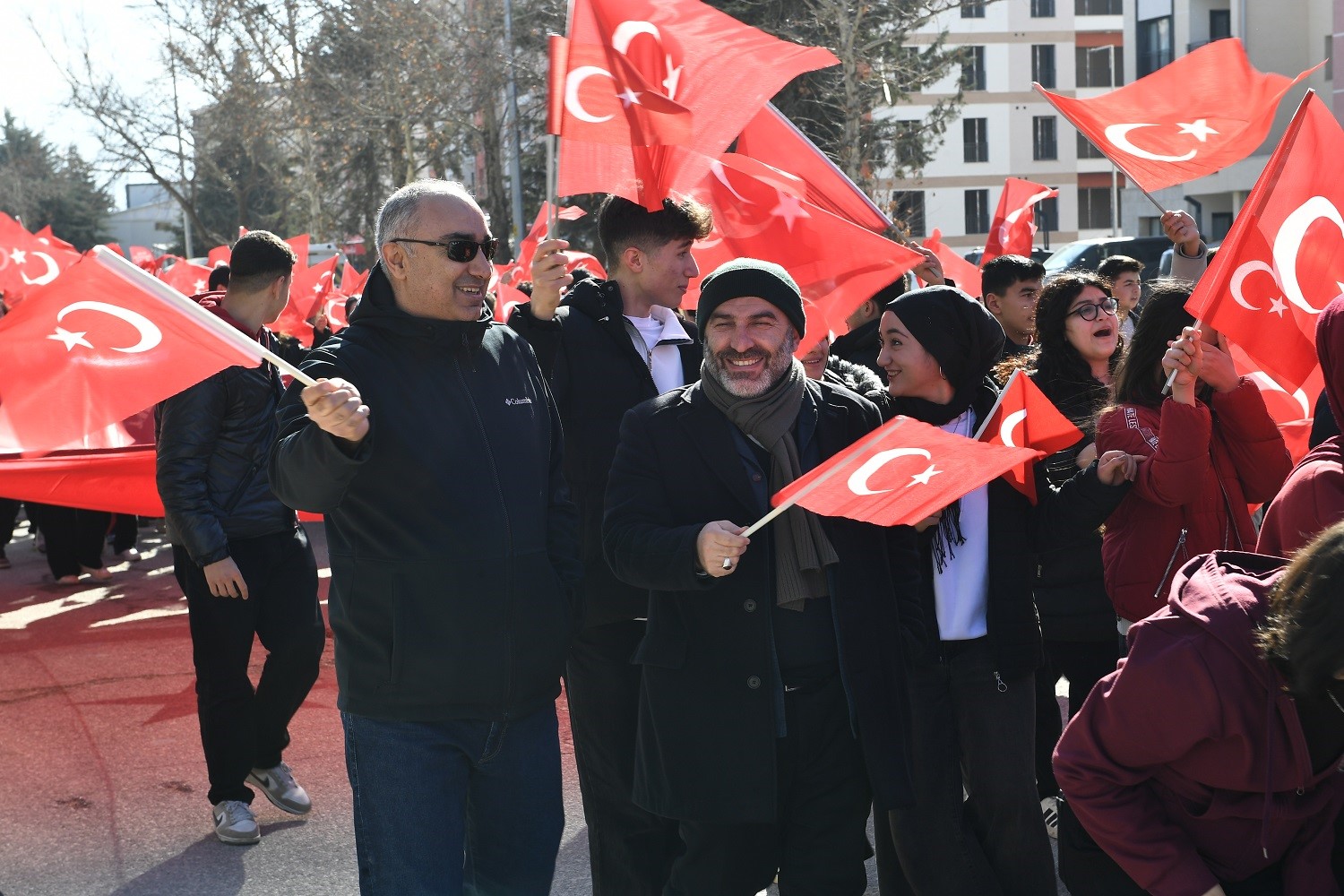 Yeşilyurt&rsquo;ta "Tek Bayrak, Tek Vatan" Gen&ccedil;lik bayrak y&uuml;r&uuml;y&uuml;ş&uuml;
