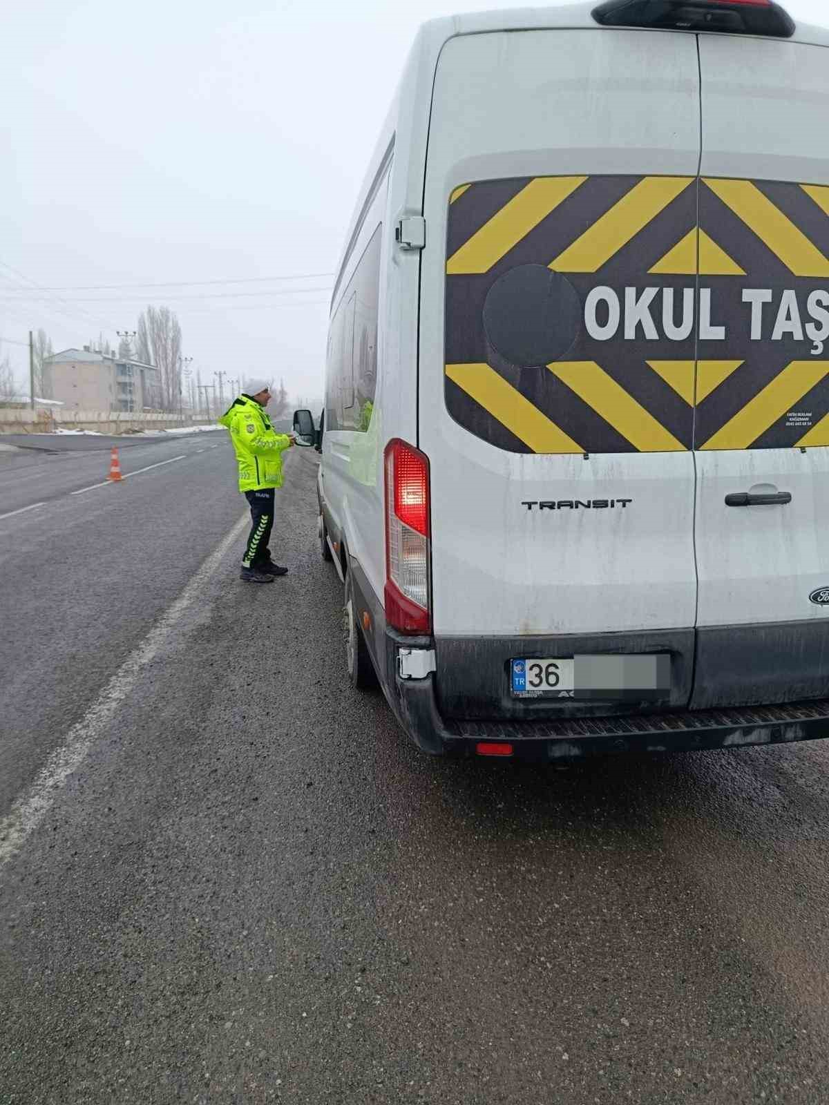Kars&rsquo;ta okul servislerine sıkı denetim
