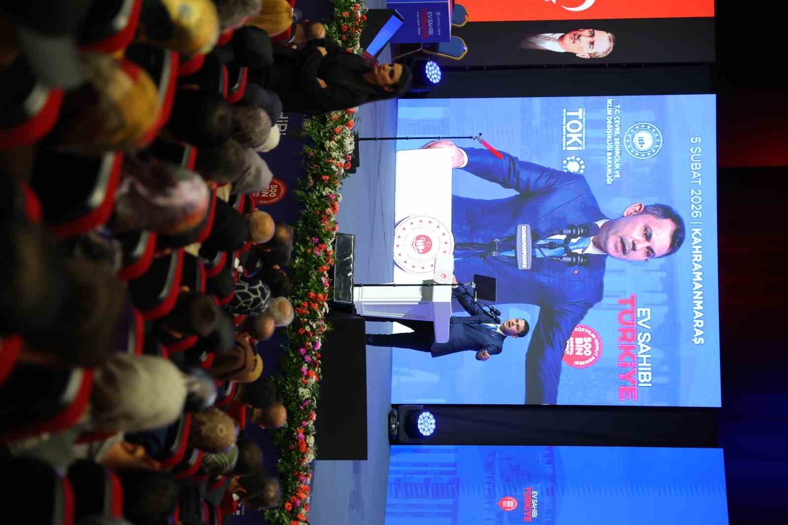 Bakan Kurum&rsquo;dan CHP Genel Başkanı &Ouml;zel&rsquo;e tepki: "&Ouml;zg&uuml;r Bey vakit tiyatro vakti değildir"
