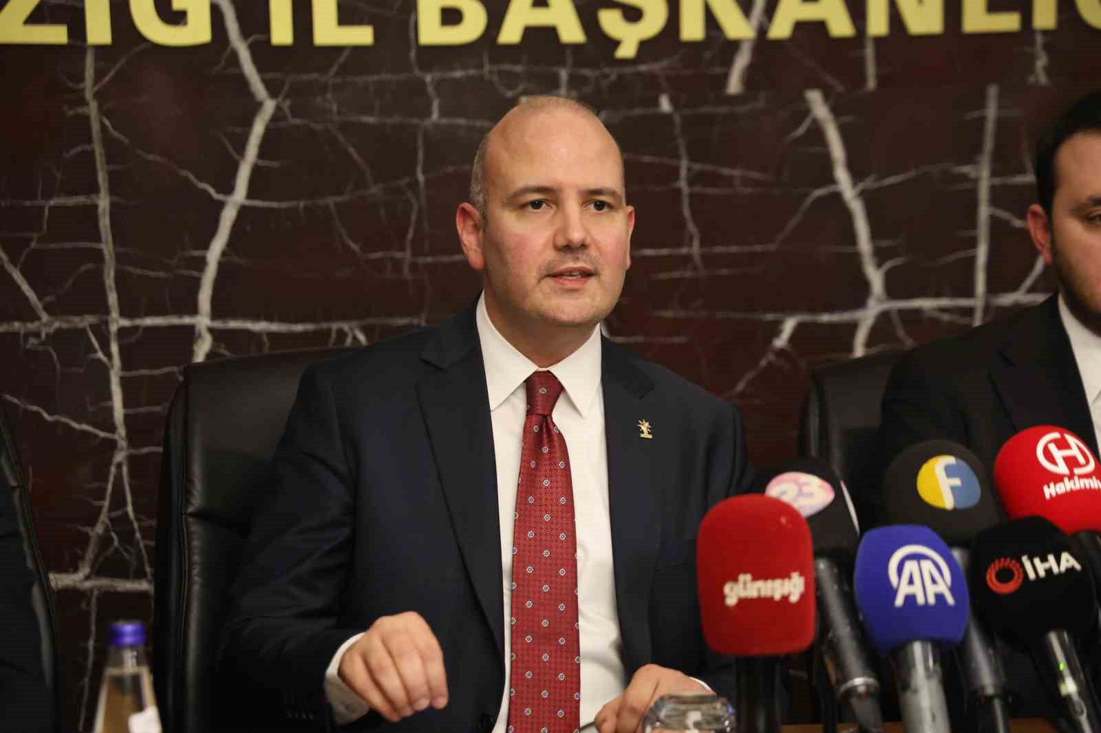 AK Parti Genel Başkan Yardımcısı İleri: "Bu millet ve devlet sadece bizler i&ccedil;in değil, coğrafyamız ve d&uuml;nya i&ccedil;in bir umuttur"
