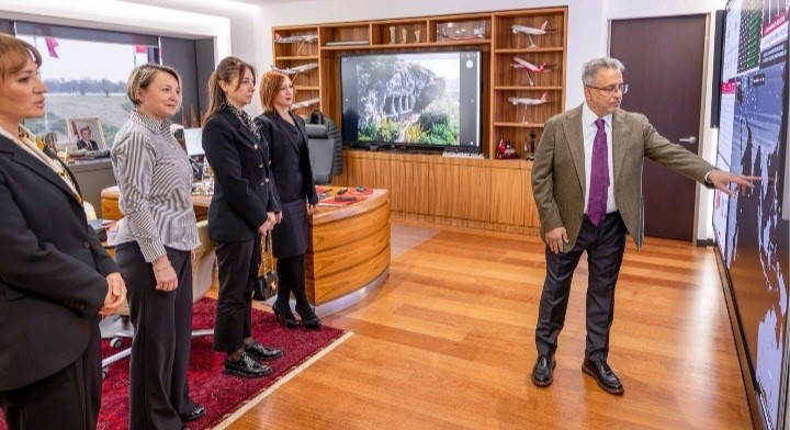 THY İcra Komitesi Başkanı Bolat, yeni seçilen kabin memurları derneği yönetimini ağırladı