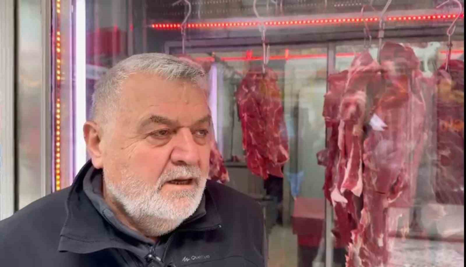 Rizeli kasaptan yeni et fiyatlarına tepki: "Beni yeni fiyatları fazla buldum, fırsat&ccedil;ılık yapmamak lazım"
