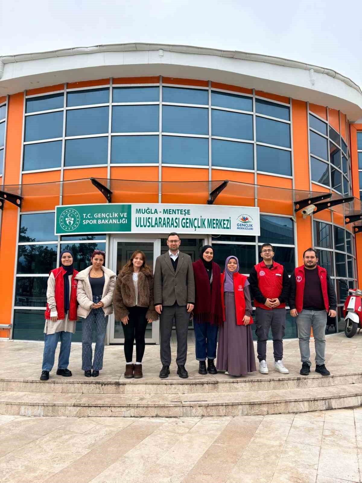 Menteşeli gençler Avrupa yolunda