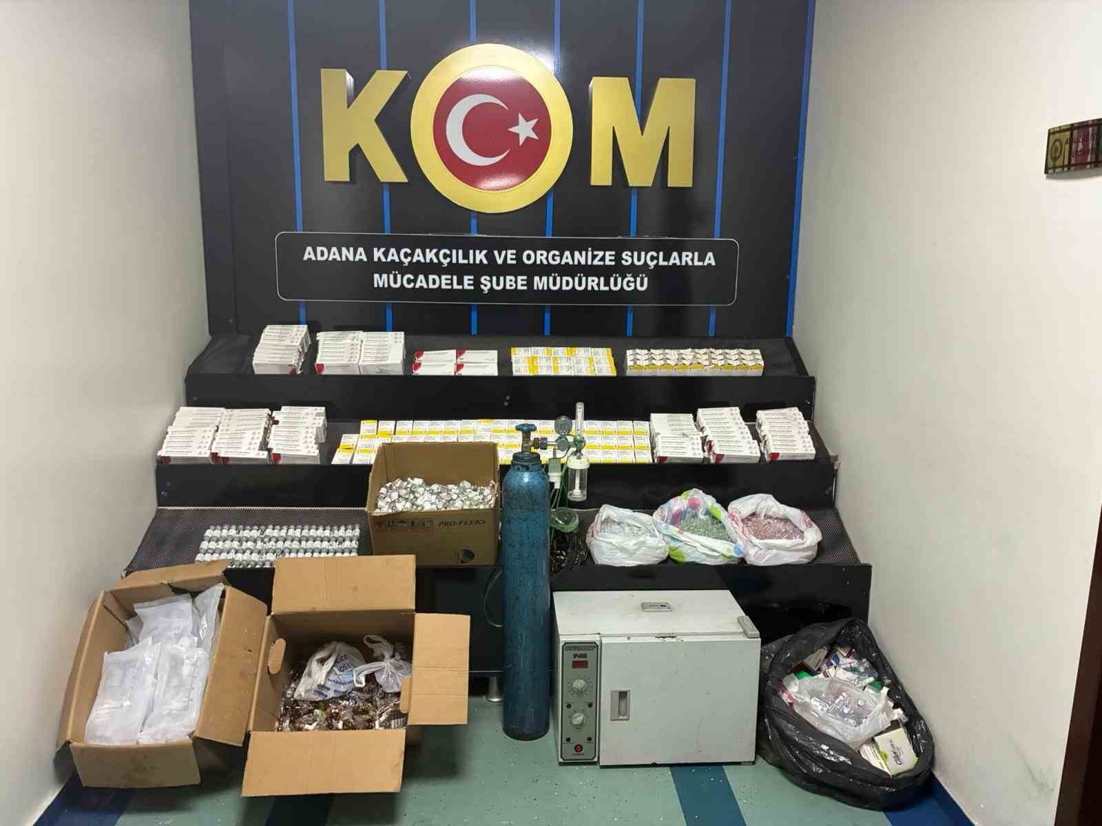 Polis evde 8 binden fazla ilaç ele geçirdi: 1 tutuklama