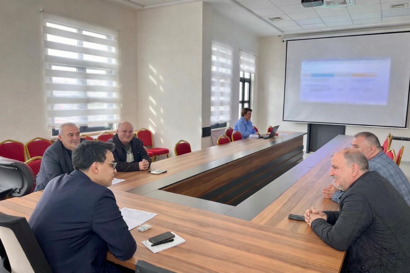 Kaymakam Kara&rsquo;dan k&ouml;ylere hizmet vurgusu
