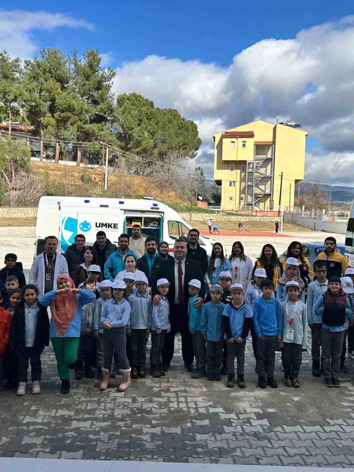 Bilecik’te ‘Sağlıklı Çocuk, Sağlıklı Gelecek Eğitim Programı’ düzenlendi