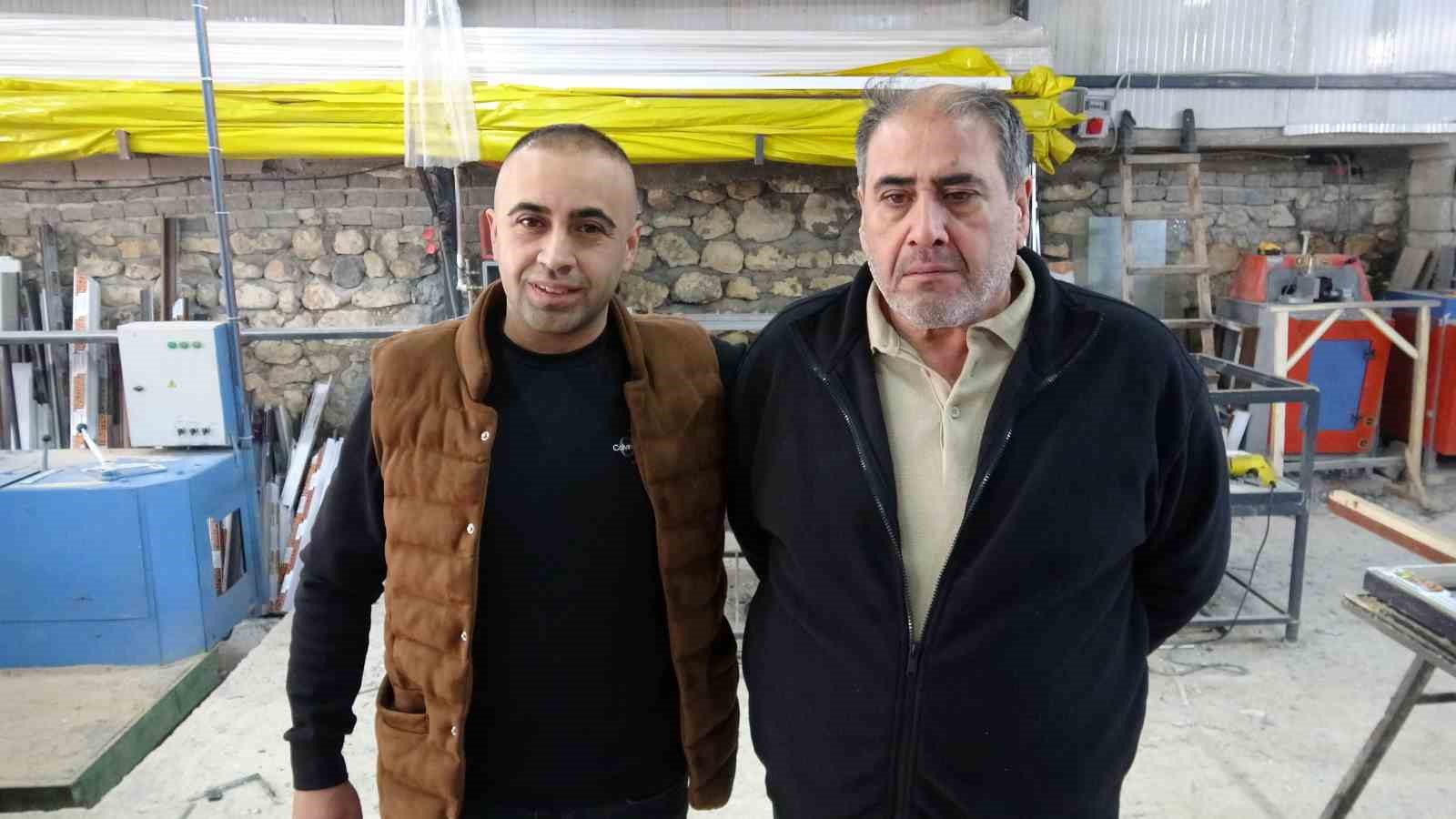 Depremin ayırdığı C&ouml;mert ailesi hayata tutunmaya &ccedil;alışıyor
