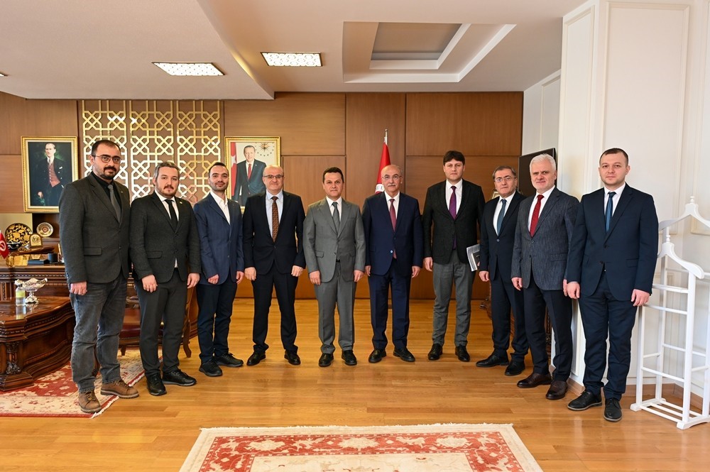 Kastamonu &Uuml;niversitesi&rsquo;nden Giresun &Uuml;niversitesi&rsquo;ne yazılım desteği
