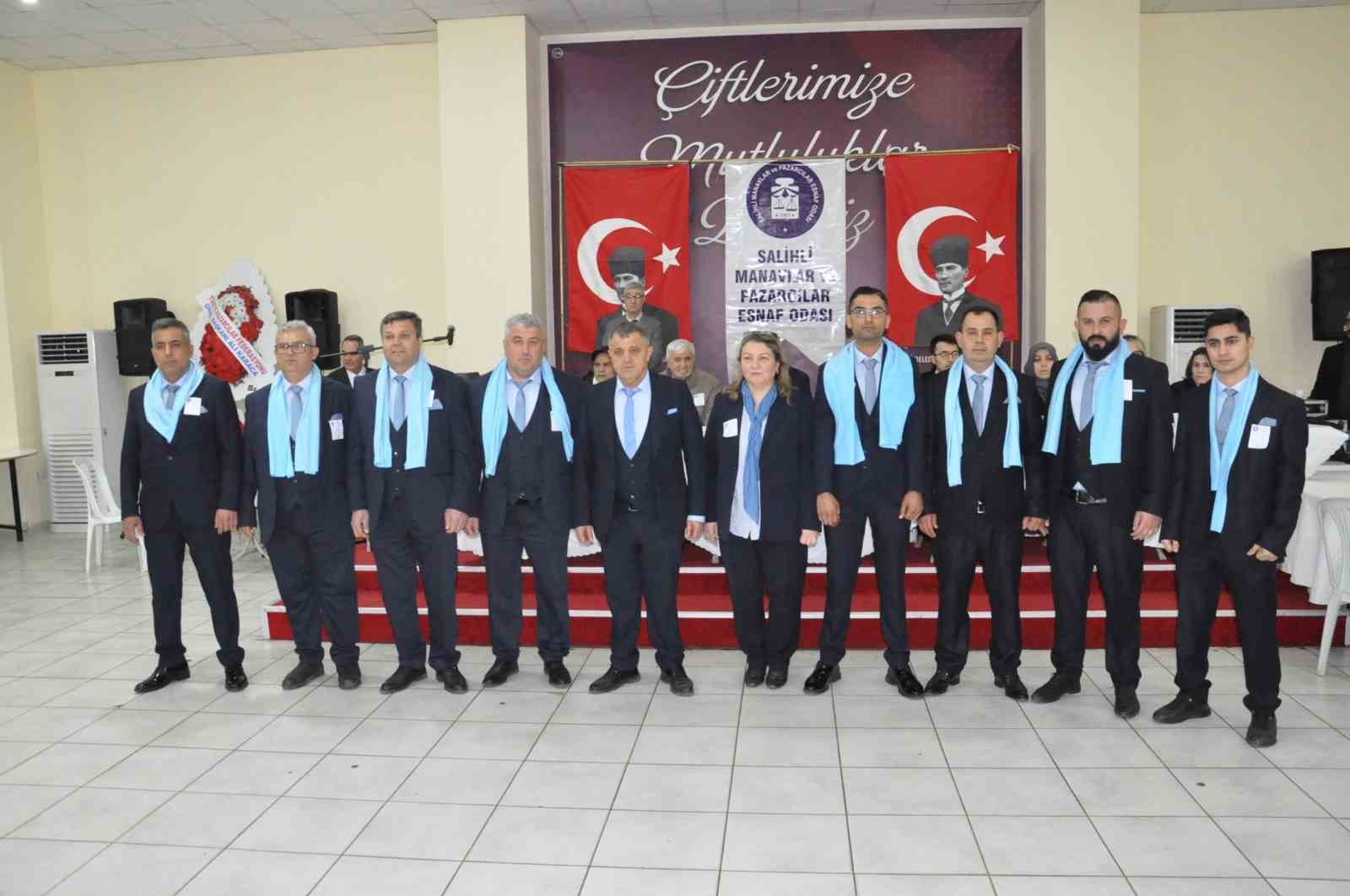 Salihlili manavlar Osman G&ouml;l&rsquo;e emanet
