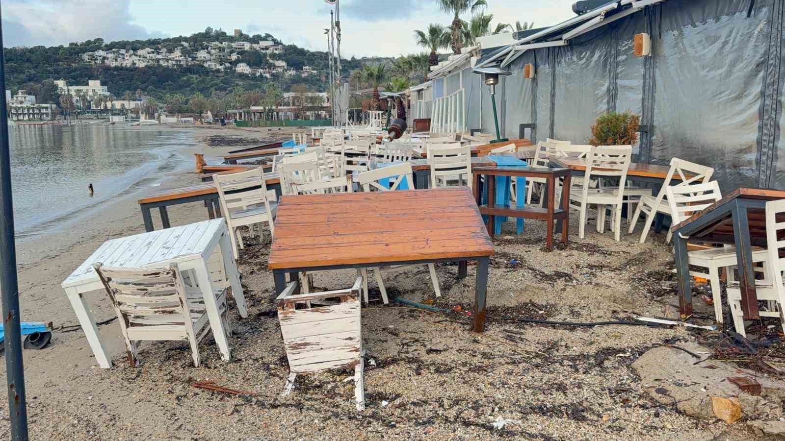 Bodrum’da selin tablosu gün ağarınca ortaya çıktı
