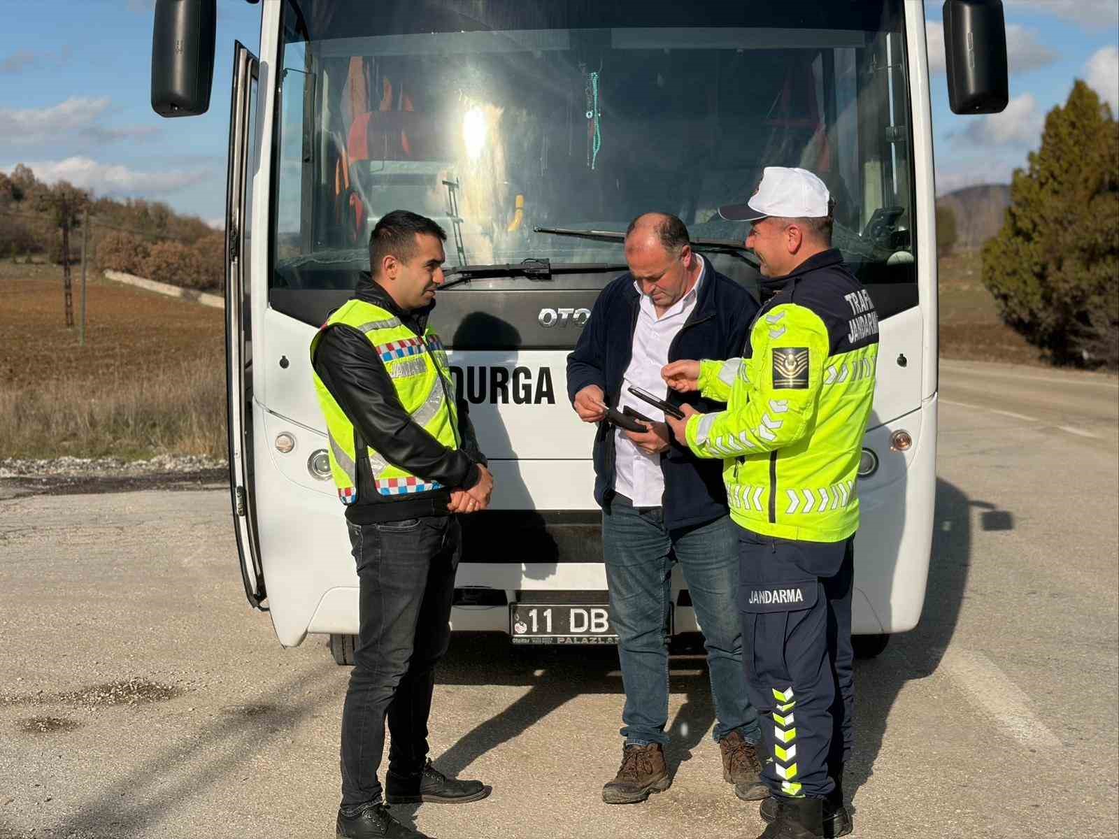Bilecik’te sivil otobüs denetiminde 1 sürücüye işlem