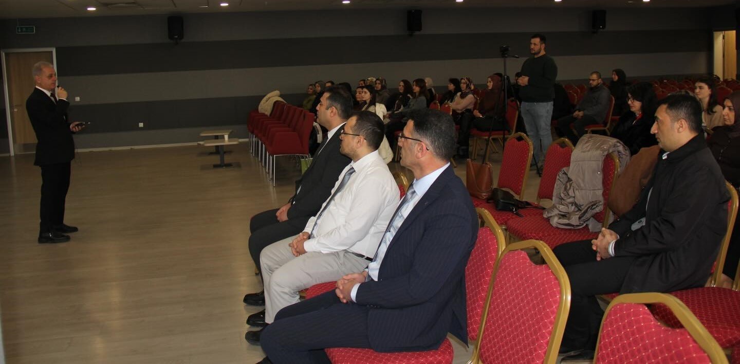 Erzincan&rsquo;da sağlık eğitim programı d&uuml;zenlendi
