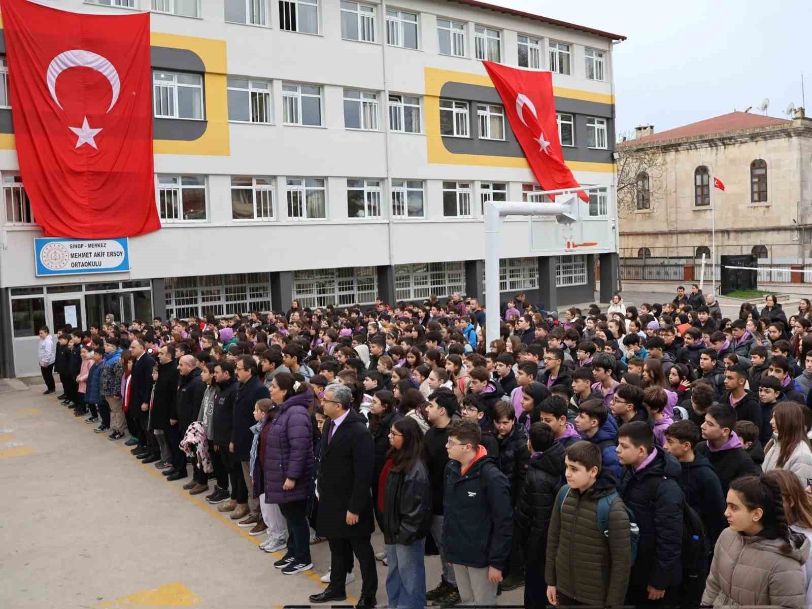 Sinop&rsquo;ta 6 şubat depremlerinde hayatını kaybedenler anıldı
