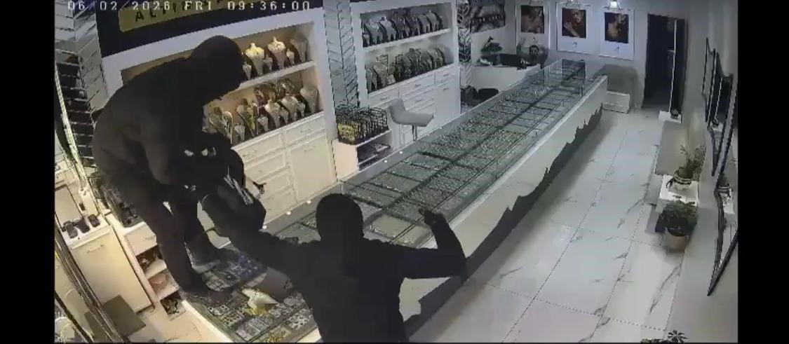 Batman’da 90 saniyede milyonluk kuyumcu soygunu kamerada