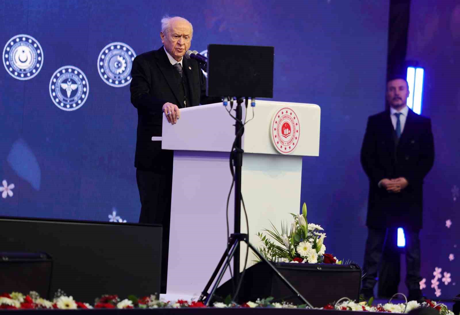 Bah&ccedil;eli: "Muhalefetin esasen T&uuml;rkiye&rsquo;ye karşı olduğu aleni değil midir"
