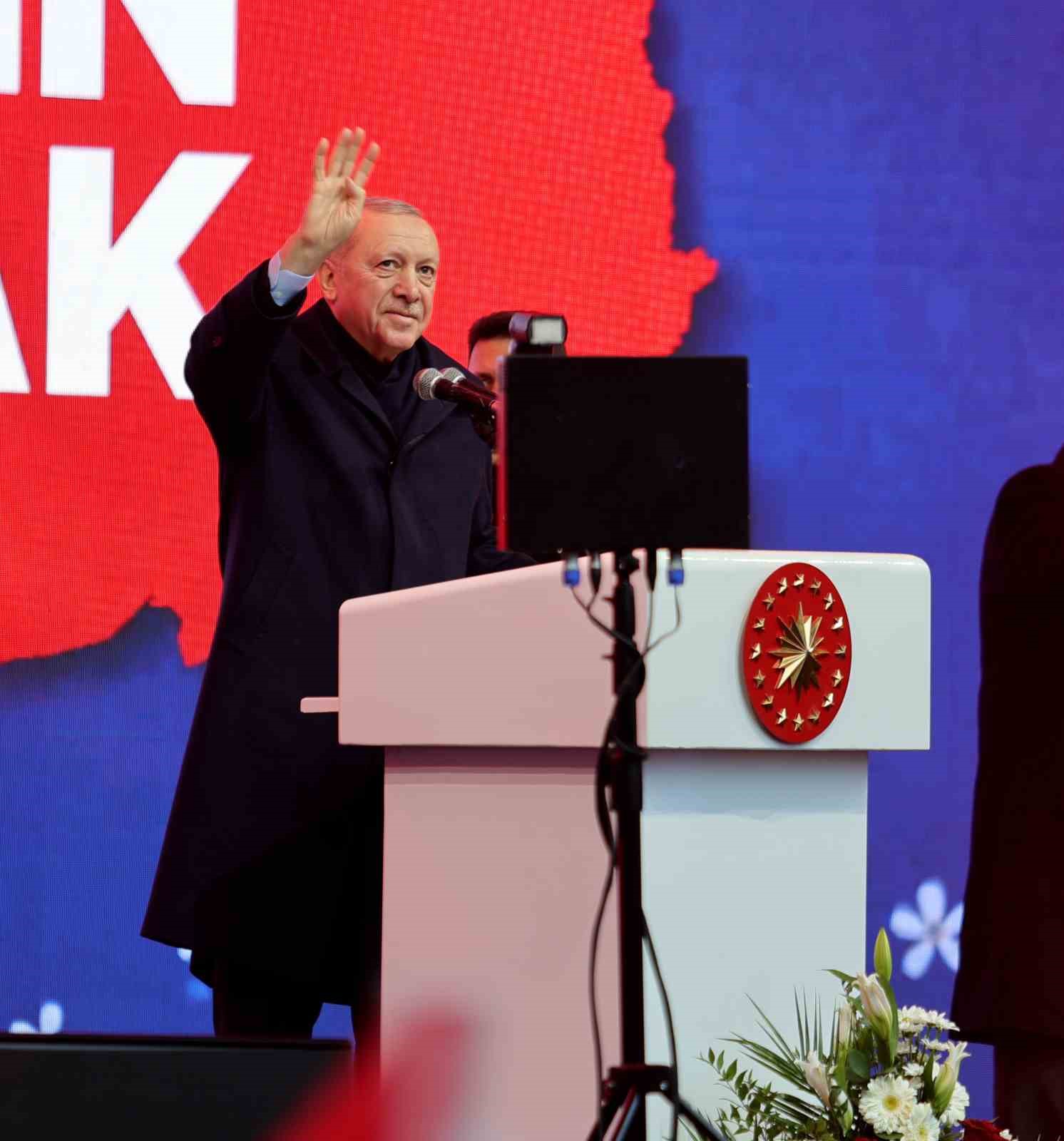 Erdoğan: "İktidarımızın ve ittifakımızın enkaz altında kalmasını bekleyenler büyük bir hayal kırıklığına uğradı"
