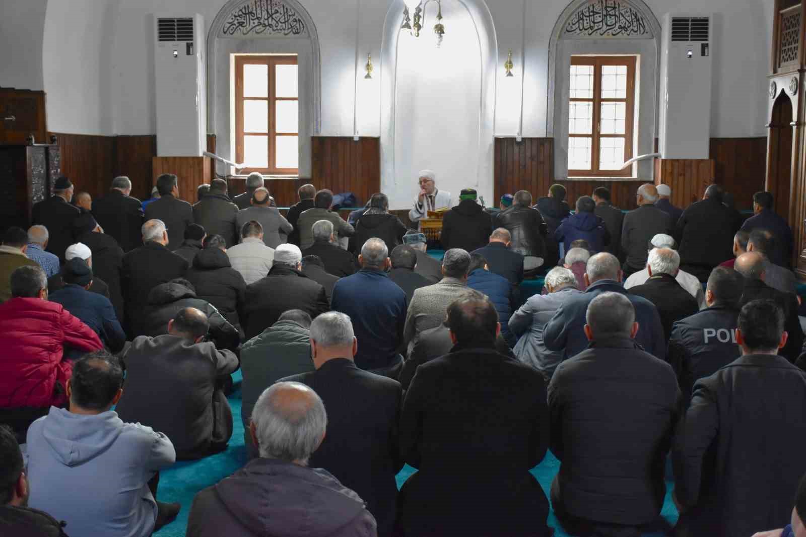 Bilecik&rsquo;te 6 Şubat deprem şehitleri i&ccedil;in Mevlid-i Şerif okundu
