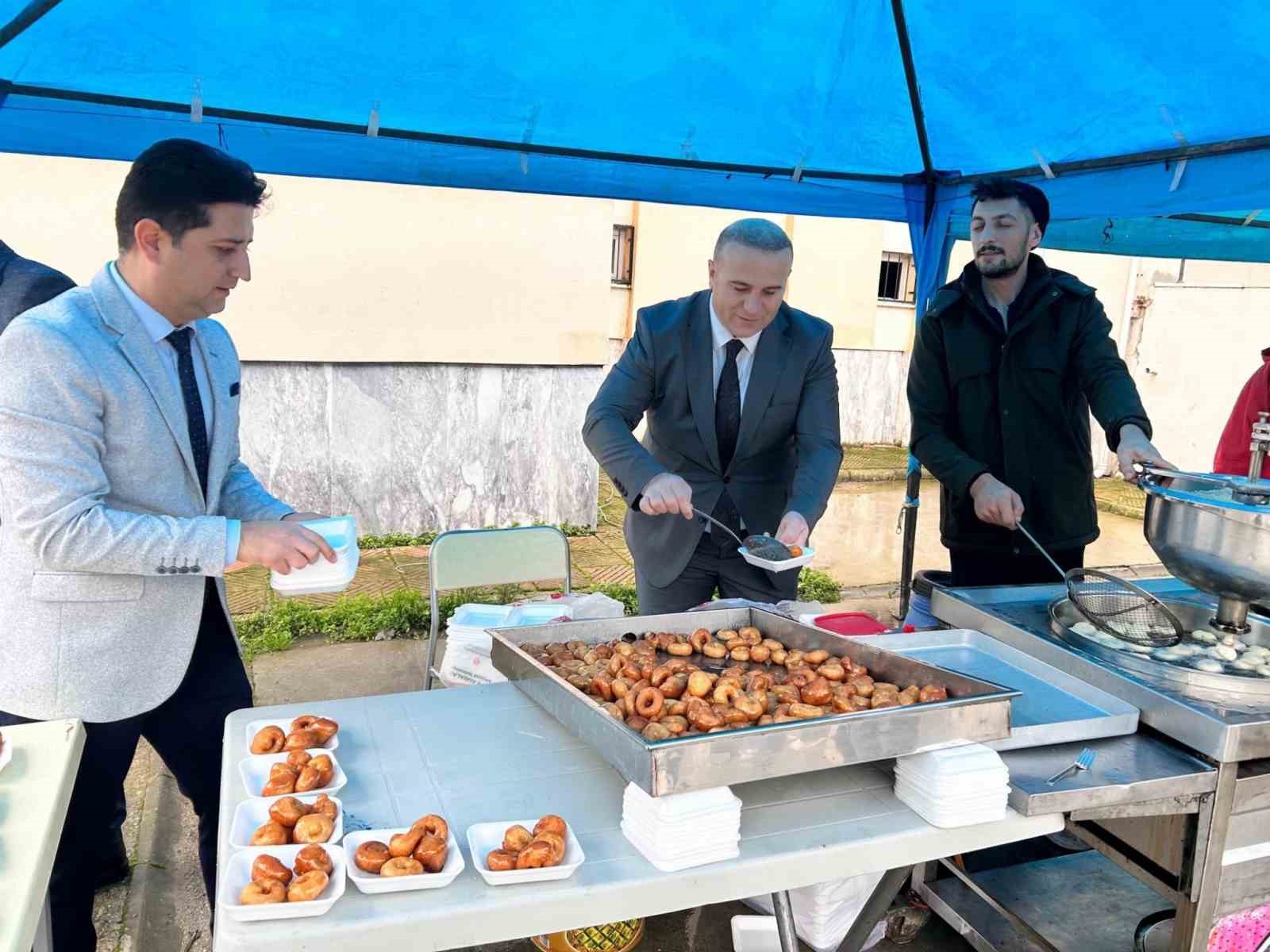 K&ouml;şk&rsquo;te 6 Şubat depremlerinde hayatını kaybedenler i&ccedil;in lokma hayrı yapıldı
