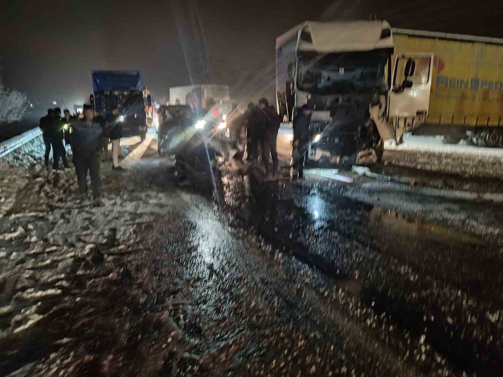 Erzurum’da trafik kazası: 4 ölü