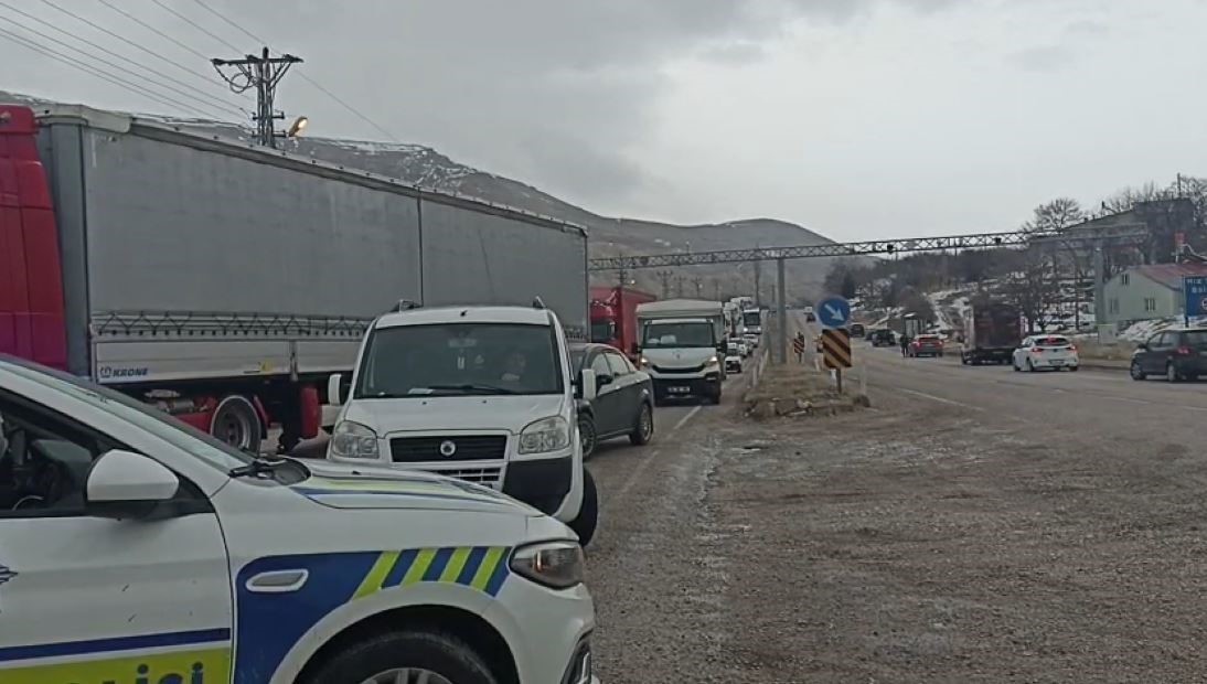Malatya-Kayseri karayolu ulaşıma kapatıldı
