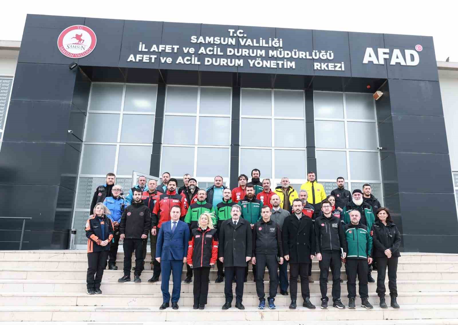 Vali Tavlı&rsquo;dan 6 Şubat depremlerinin 3. yılında birlik ve dayanışma vurgusu
