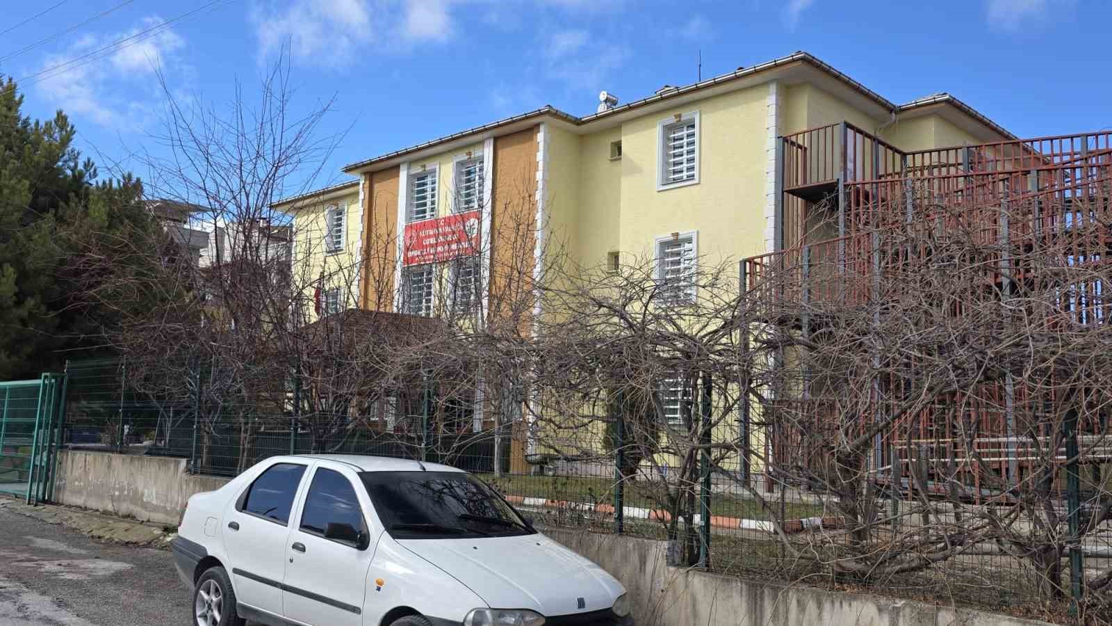 Kütahya’daki engelli bakım merkezinden bir engellinin ağır yaralandığı olayla ilgili açıklama