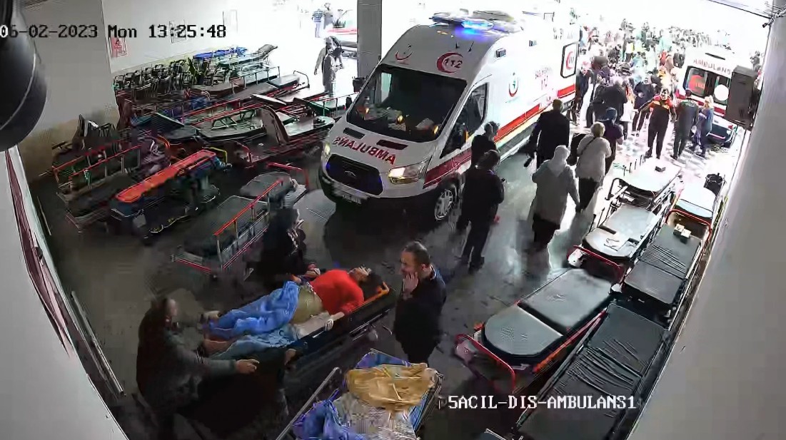 Malatya&rsquo;da 6 Şubat depremlerine ait yeni g&ouml;r&uuml;nt&uuml;ler ortaya &ccedil;ıktı
