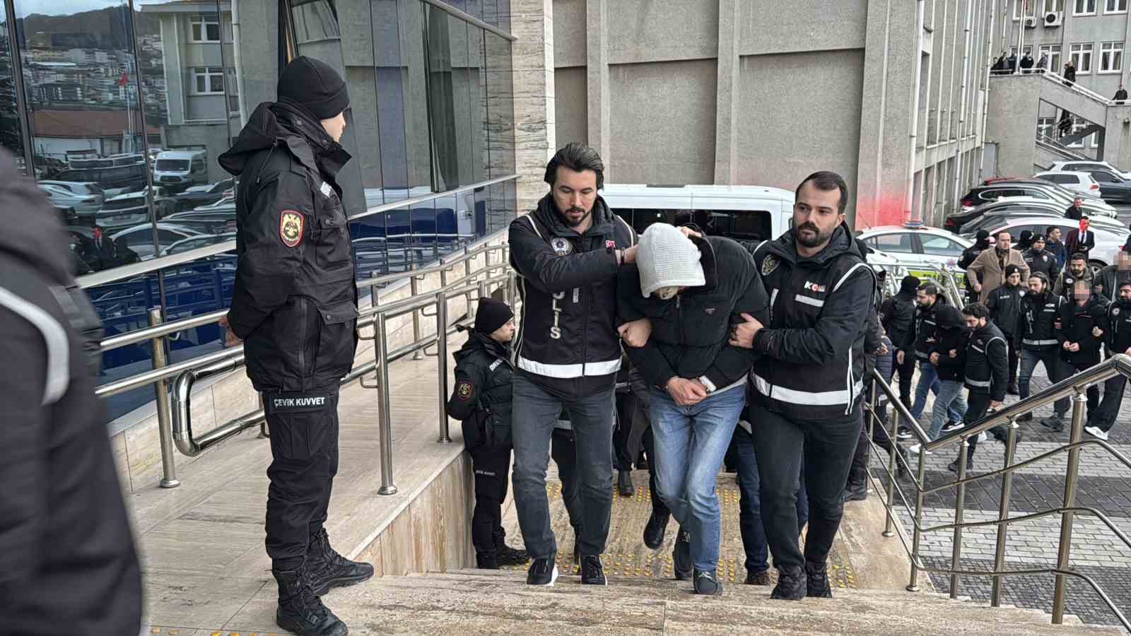 Zonguldak&rsquo;taki r&uuml;şvetle ara&ccedil; muayenesi operasyonunda 6 tutuklama
