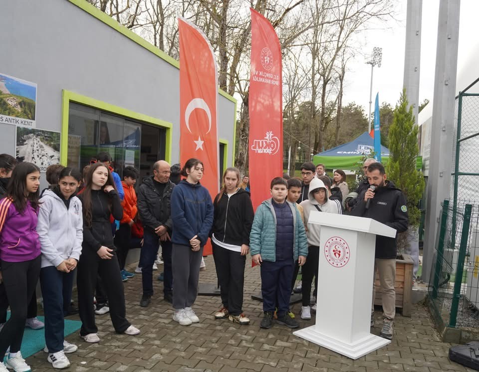 Okul sporları tenis m&uuml;sabakaları &Ccedil;aycuma&rsquo;da tamamlandı
