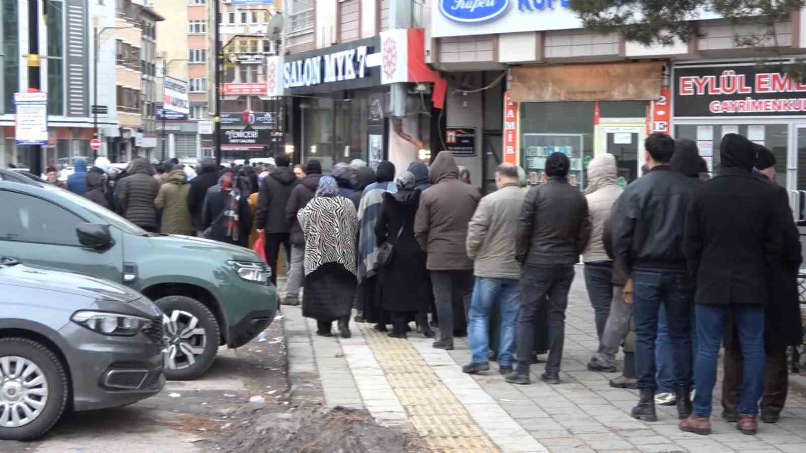 Et ve S&uuml;t Kurumu satış noktasında Ramazan yoğunluğu
