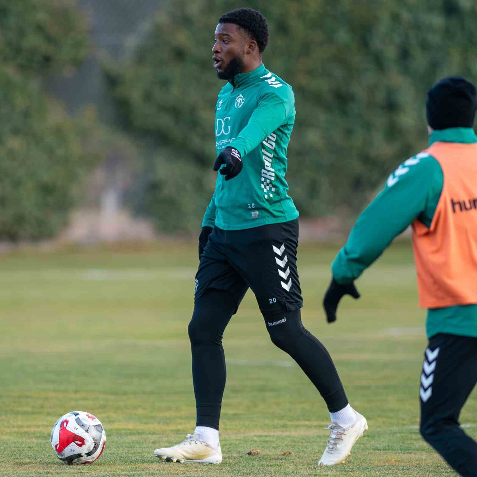 Konyaspor, G&ouml;ztepe ma&ccedil;ı hazırlıklarına başladı
