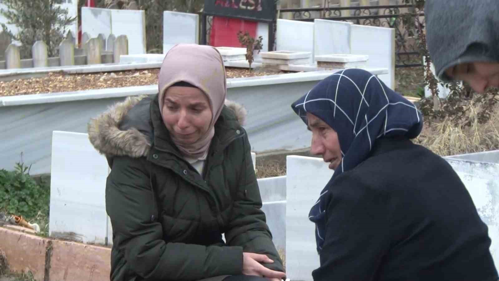 Adıyaman&rsquo;da deprem şehitliğine duygusal ziyaret
