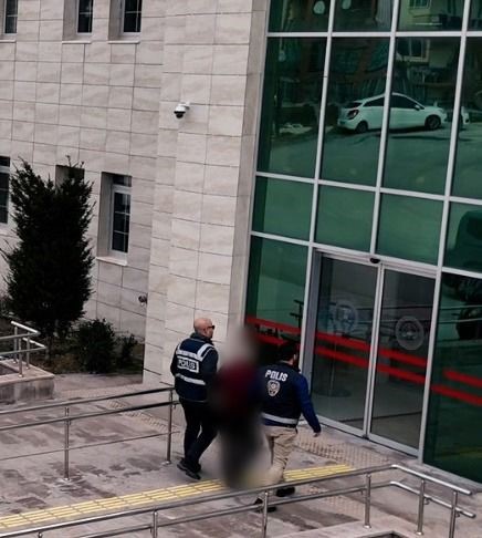 Burdur&rsquo;da fuhuş operasyonu: 7 kadın kurtarıldı, 2 şahıs tutuklandı
