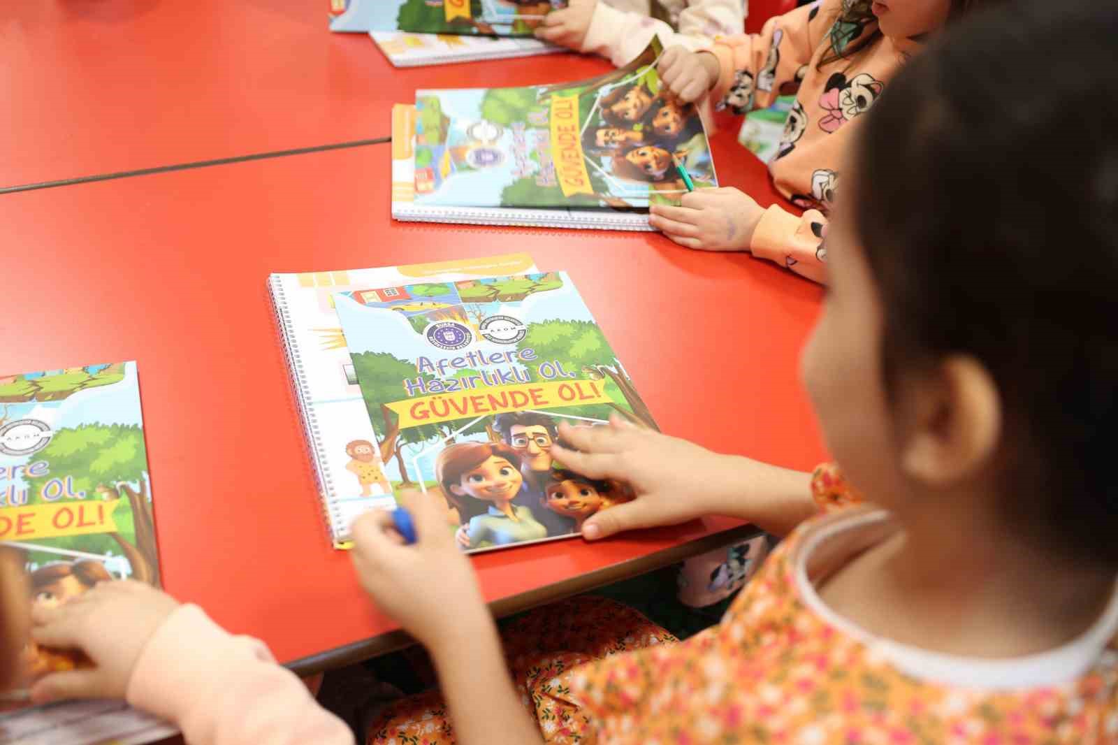 Çocuklar afet bilinciyle yetişiyor