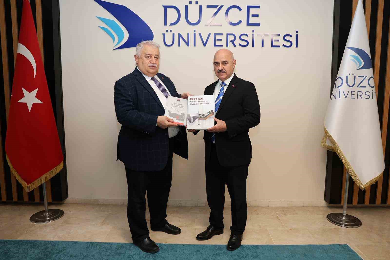 Rekt&ouml;r S&ouml;zbir T&Uuml;BA Başkanı Şekeri ağırladı
