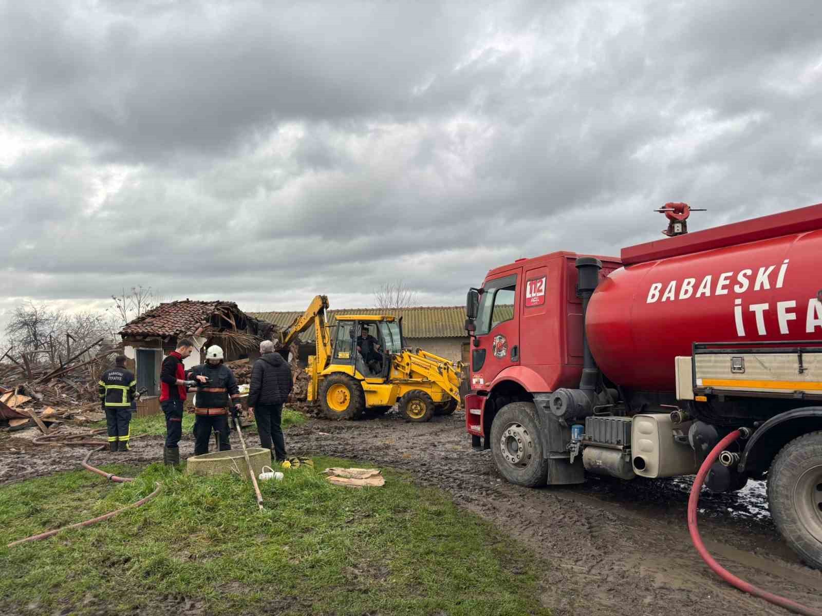 Babaeski&rsquo;de kerpi&ccedil; ev yangını s&ouml;nd&uuml;r&uuml;ld&uuml;
