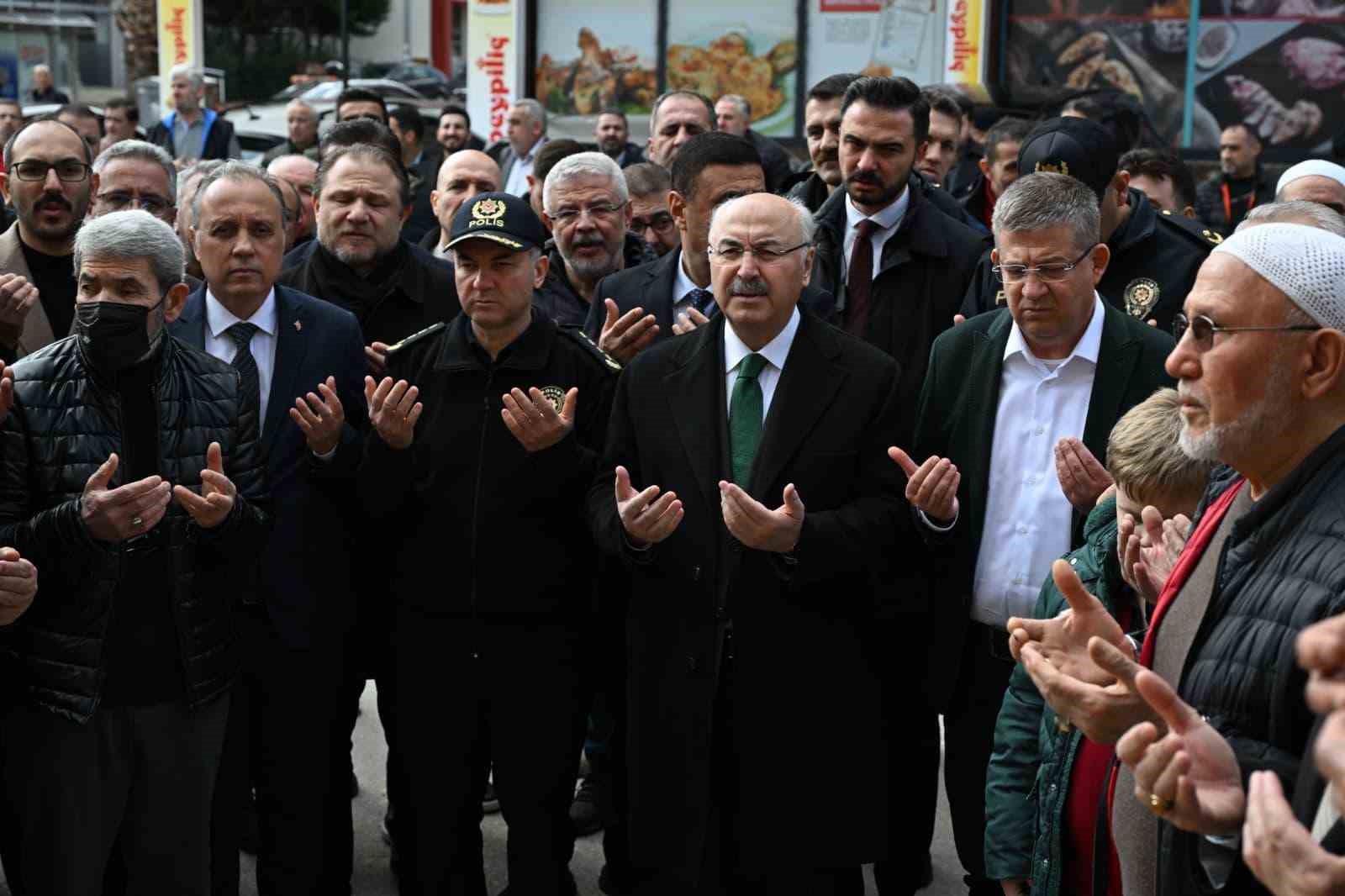 Abd&uuml;lkadir Geylani Camisi ibadete a&ccedil;ıldı
