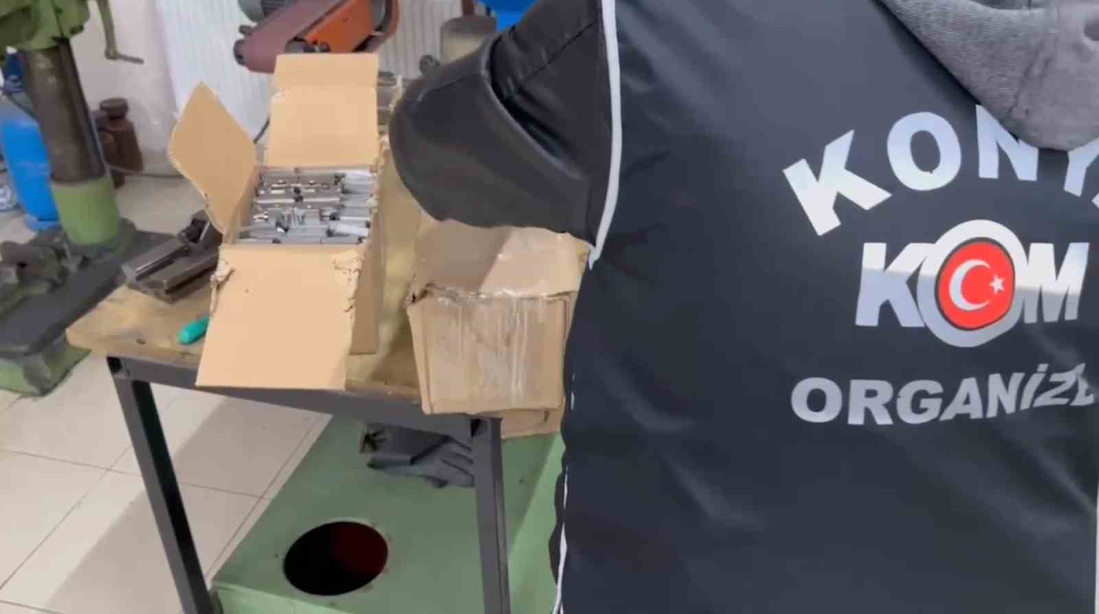 Konya&rsquo;da yasa dışı silah operasyonu
