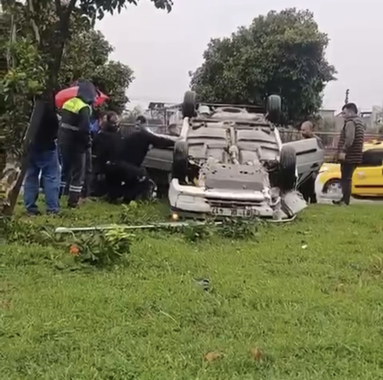 Otomobil takla attı: 1 yaralı
