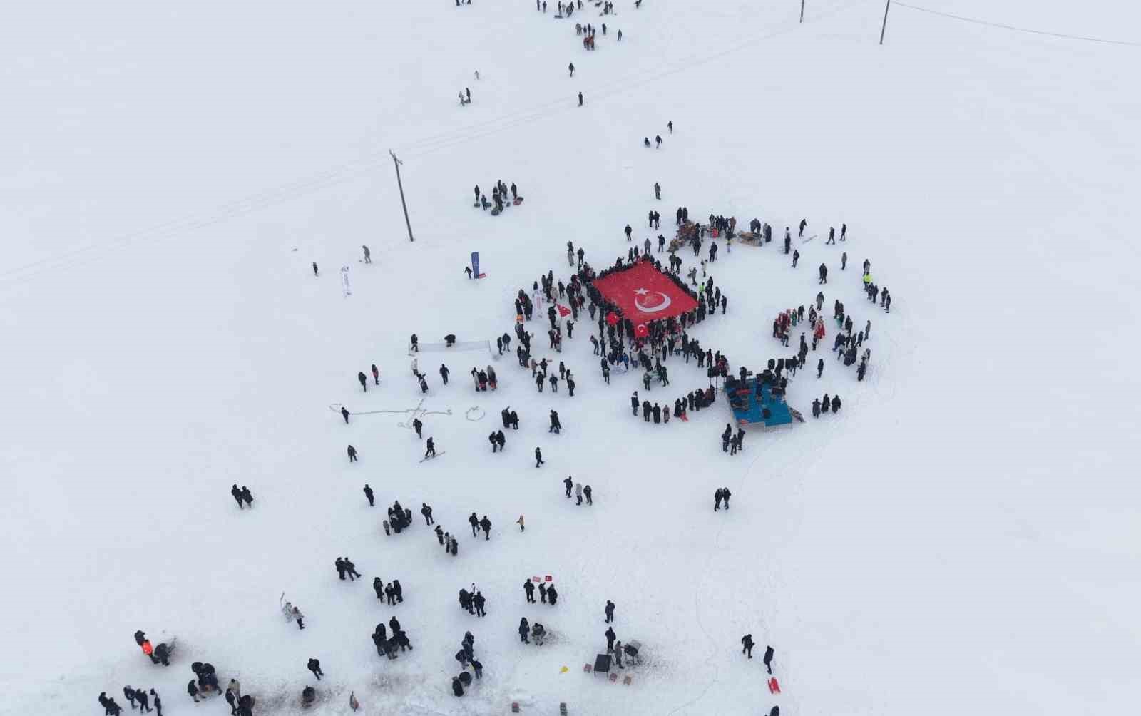 2 bin 400 rakımlı Aydıntepe Yaylası&rsquo;nda kış festivali coşkusu
